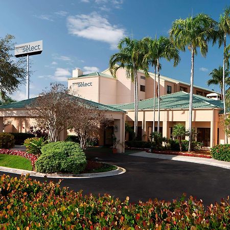 Sonesta Select Miami Lakes Hotel Exterior photo